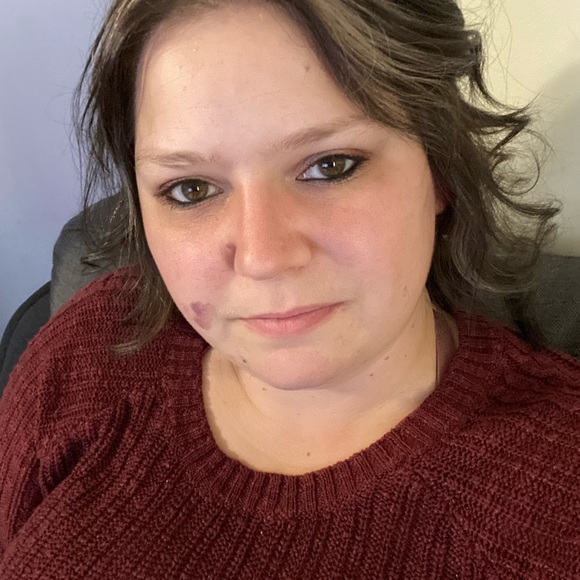 Meet your Posher, Allison - Picture 1 of 1